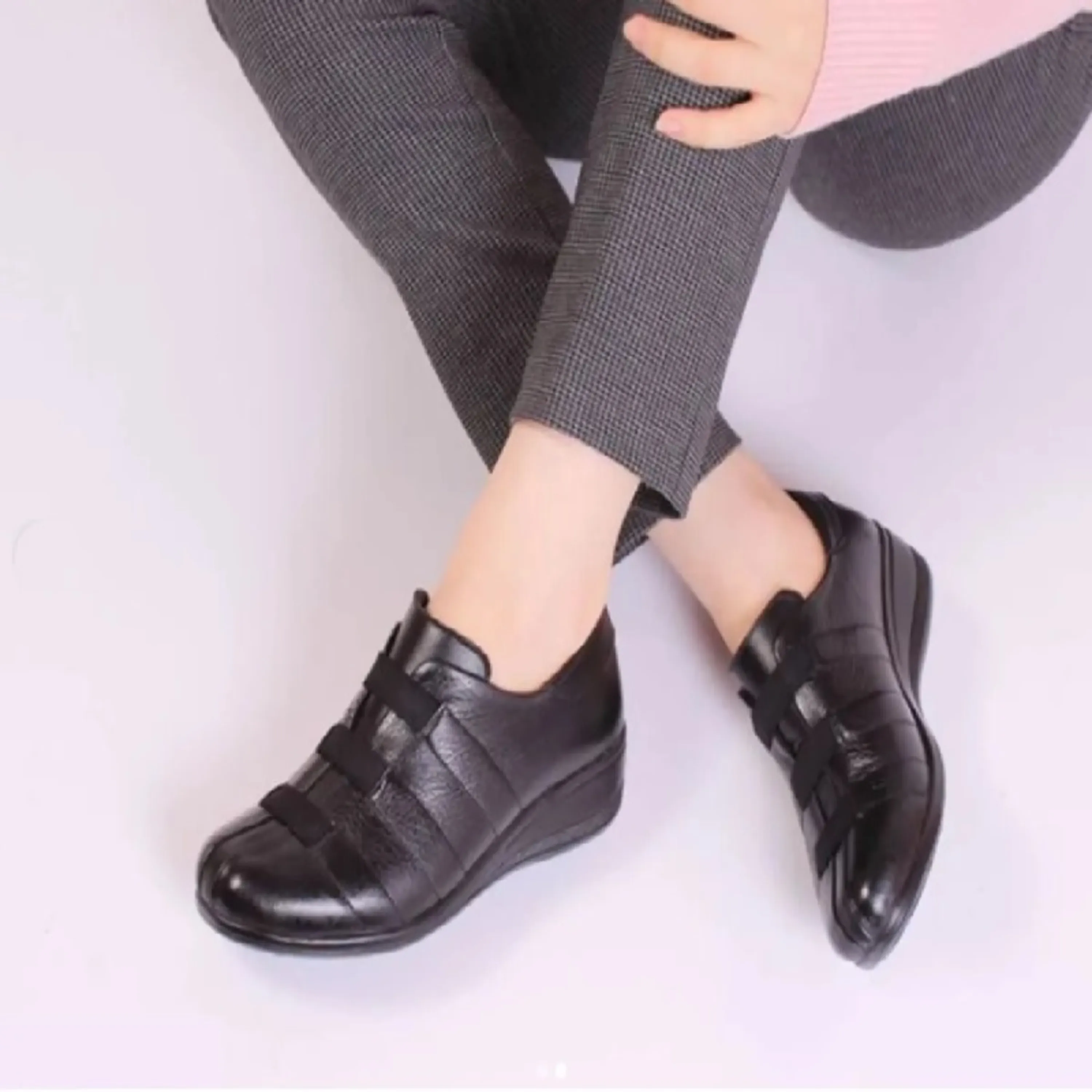 کفش چرم زنانه مدل سه کش کفش چرم زنانه مدل سه کش